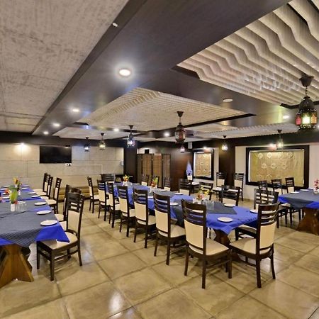 Hotel Puneet International Rāipur Zewnętrze zdjęcie