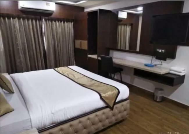 Hotel Puneet International Rāipur Zewnętrze zdjęcie